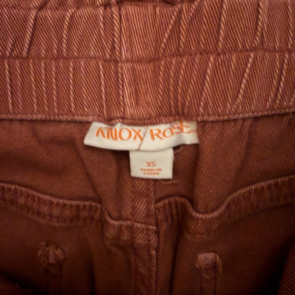 Pants - Picture 2 of 3